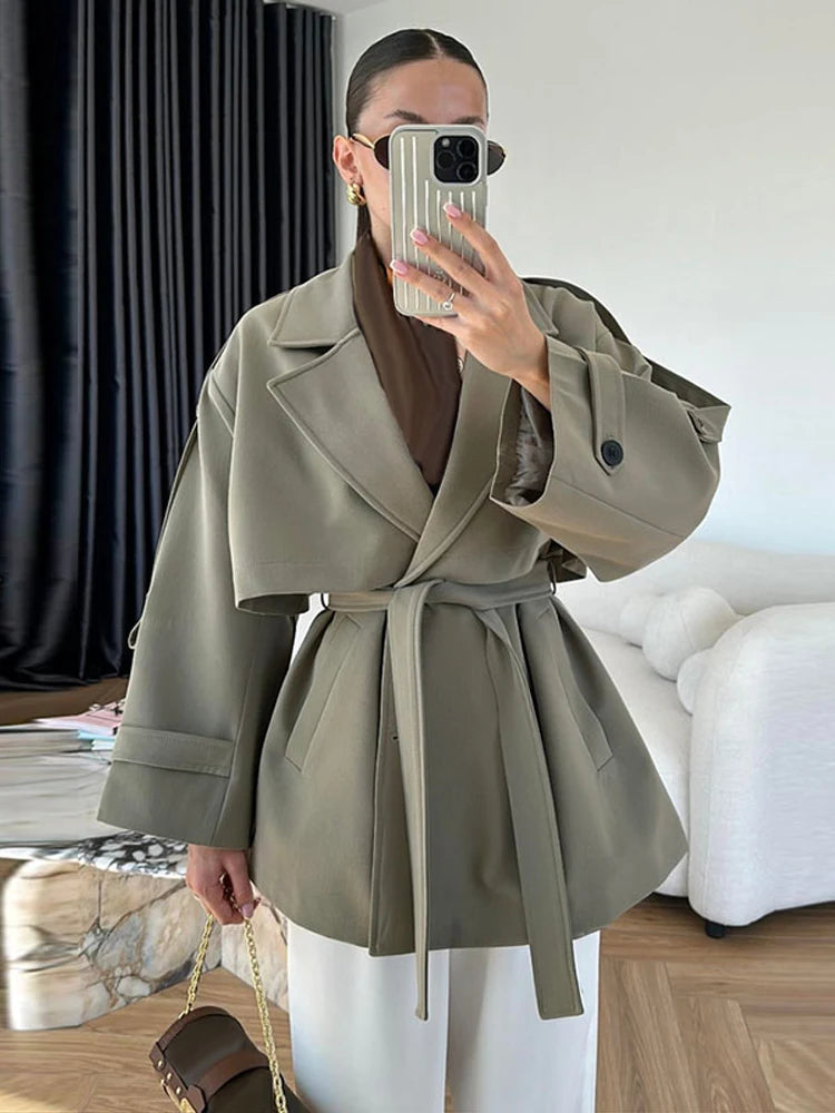 Trench court femme kaki
