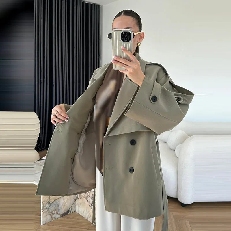 Trench court femme kaki